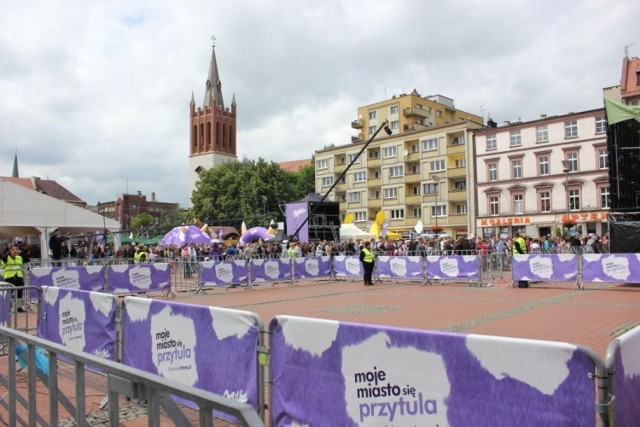 W nagrodę Bytom otrzymał od organizatora akcji, marki Milka, kampanię promocyjną o wartości p&oacute;ł miliona złotych.