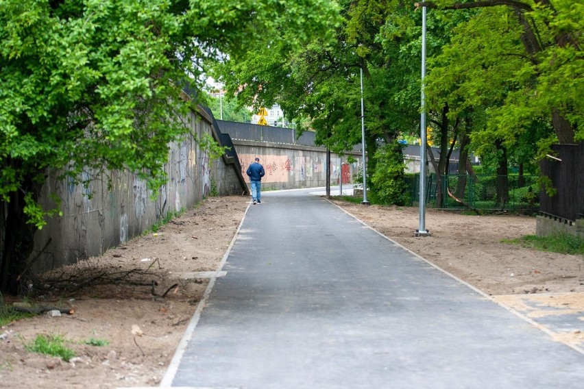 Budowa ścieżki rowerowej, Bydgoszcz, tunel plac Poznański.