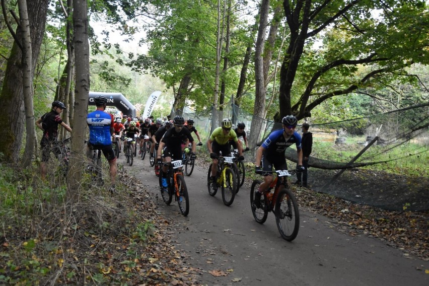 Rumia. Zawody Garmin MTB Series. Zawodnicy pokonali kolejny etap cyklu| ZDJĘCIA