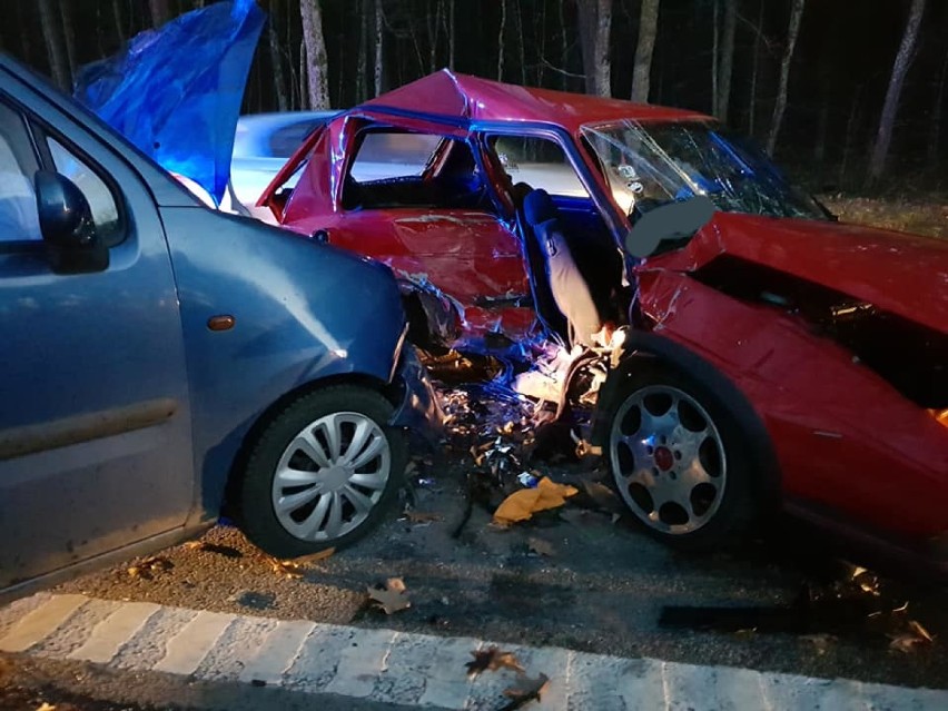 Wypadek w gminie Łęczyce. Trzy osoby zostały poszkodowane