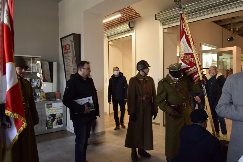 Skierniewiccy harcerze zaprosili mieszkańców do wspólnego śpiewania pieśni patriotycznych