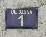 Ulica Jasna - o niej krążą anegdoty i ciąży na niej wyrok - zdjęcia