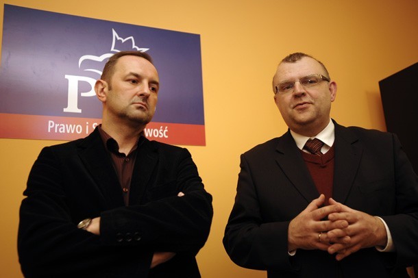 Michał Kołaciński i Kazimierz Ujazdowski na otwarciu biura