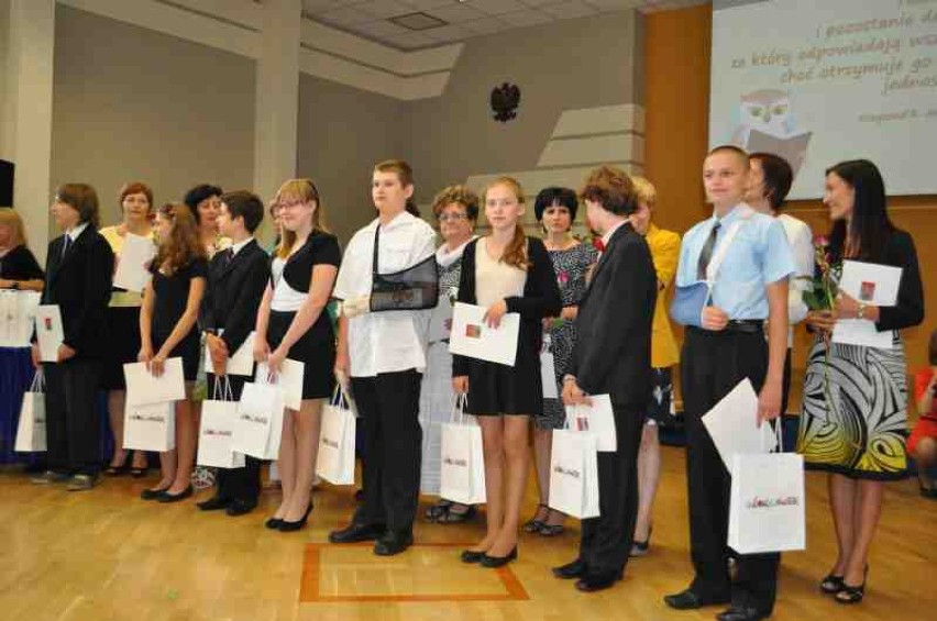 Prezydent Włocławka wręczył nagrody wybitnie uzdolnionym uczniom
