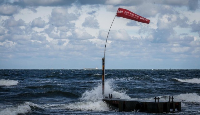 01.07.2018 sopot.  zatoka gdanska. sztormowa pogoda na baltyku.  fot. karolina misztal / polska press/dziennik baltycki