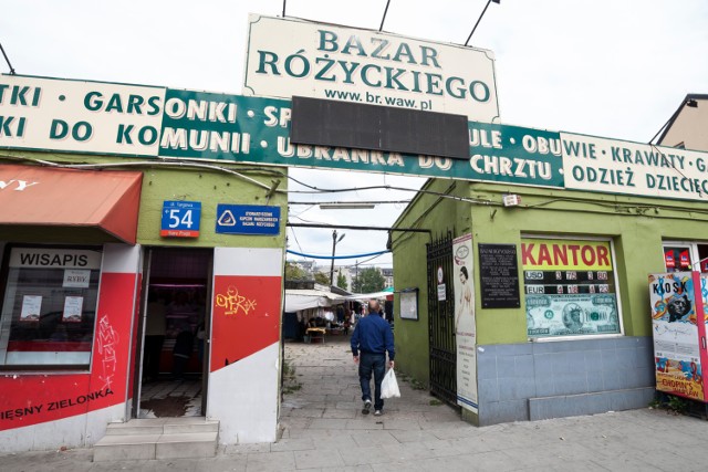 Historyczne sąsiedztwo. Bazar Różyckiego, główny ośrodek miejskiego handlu