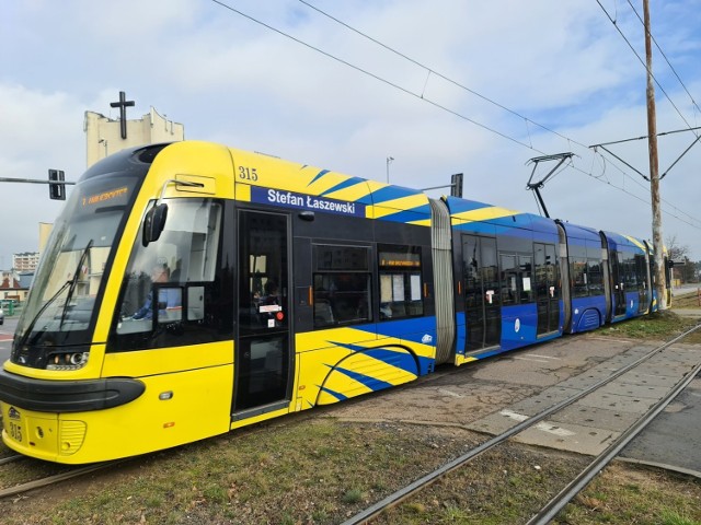 Od poniedziałku 15 listopada zostanie zamknięty dla samochodów przejazd przez tory tramwajowe na skrzyżowaniu ulic Konstytucji 3 Maja i Wyszyńskiego