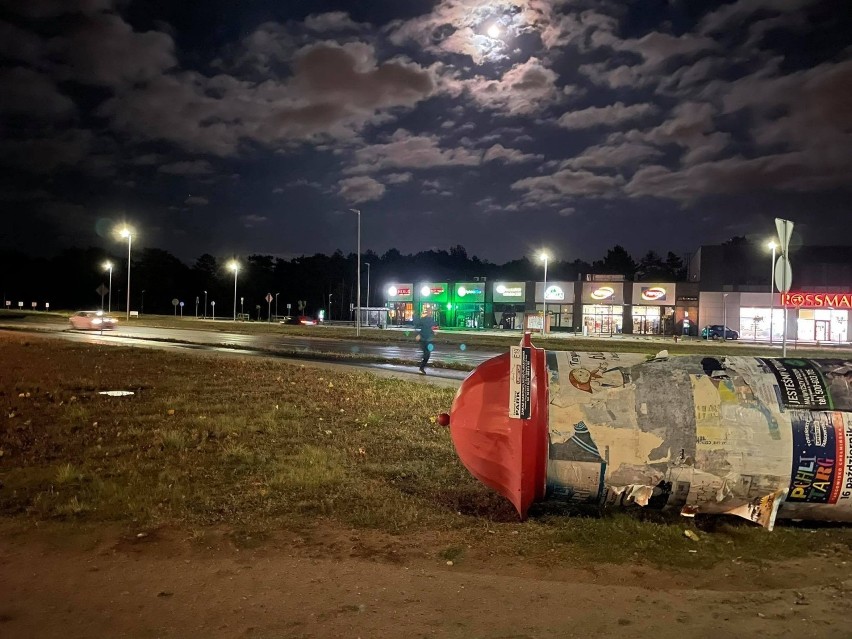 Straż pożarna interweniowała już ponad 1400 razy. Oto skutki wichury w Kujawsko-Pomorskiem! [zdjęcia]