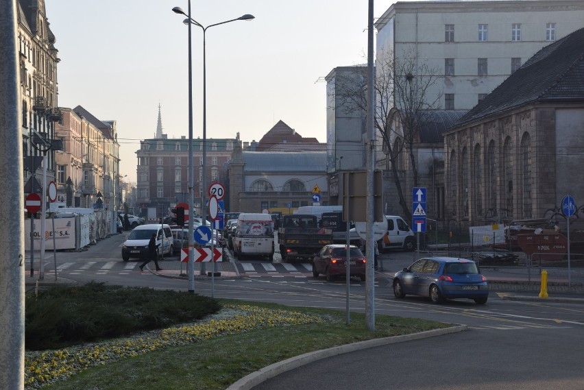 Dworcowa w Katowicach. 12 grudnia ulica została prawie w...