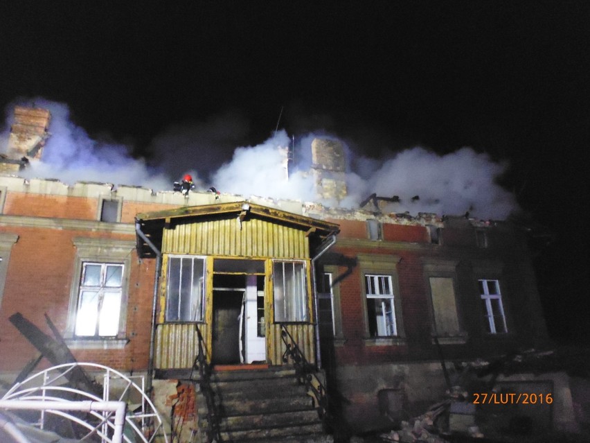 Pożar w Szałwinku. Spłonął budynek mieszkalny [ZDJĘCIA]