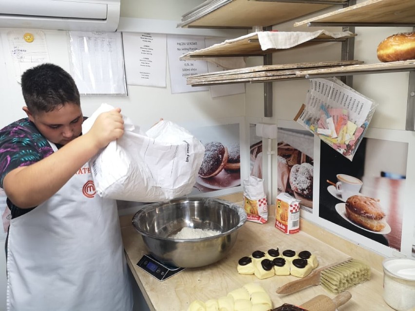 Uczestnik MasterChef Junior przygotowywał pączki w Wągrowcu