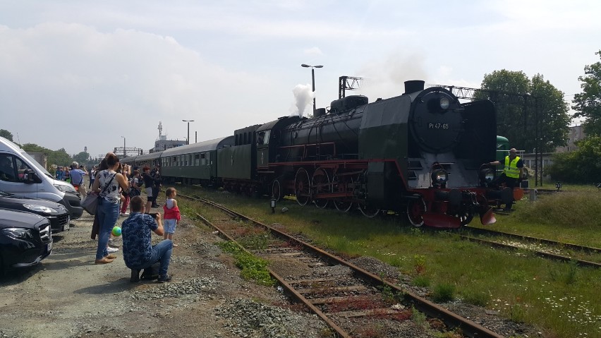 Słynny pociąg Pirat zawitał do Kołobrzegu           