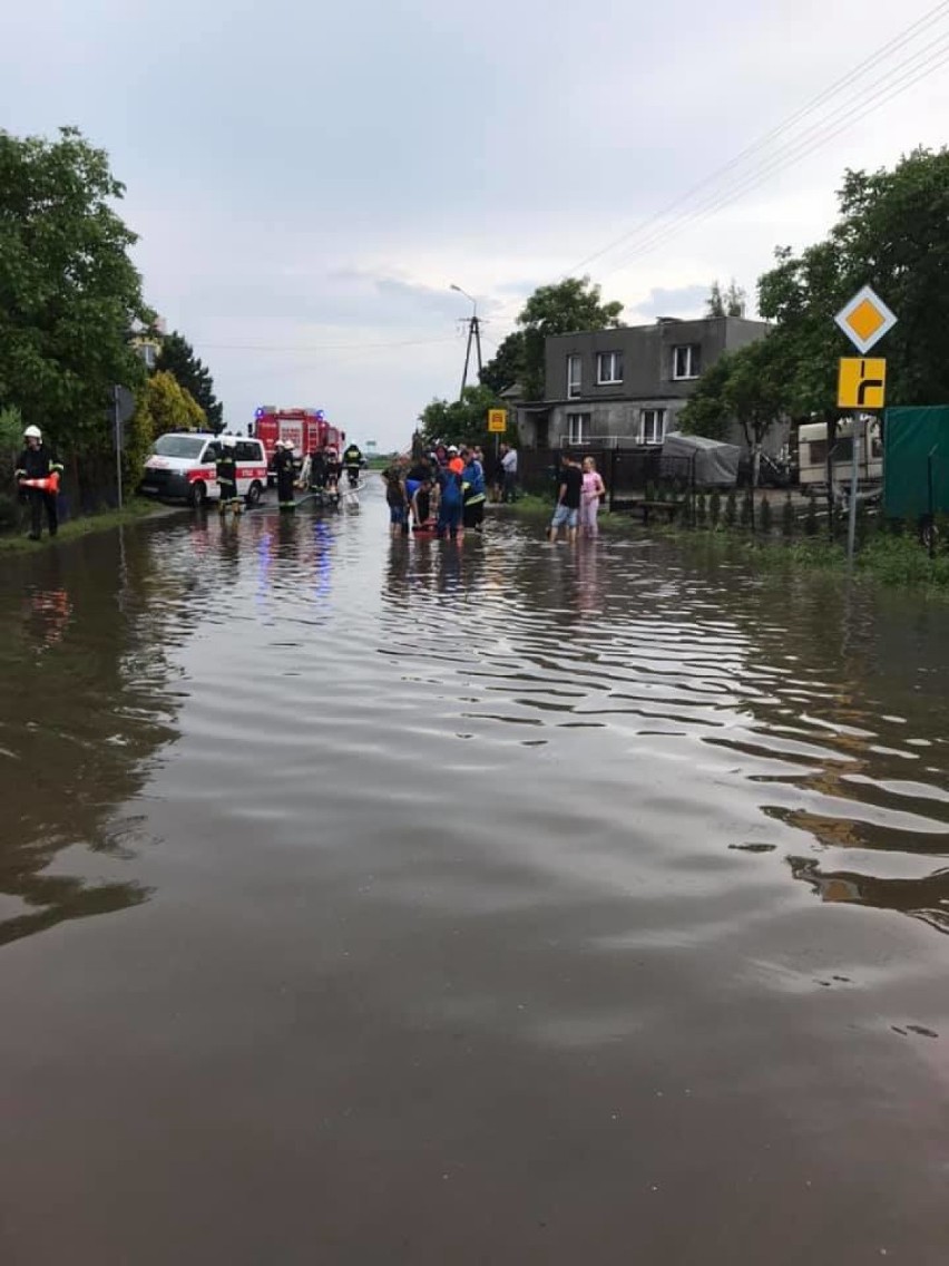 Kowalki w gminie Rypin: potężna nawałnica zalała wieś [zdjęcia - 21.06.2020]