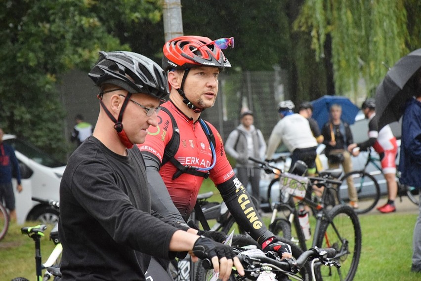 Ogólnopolski Maraton ATOL-BIKE MTB w Kraśniku. Ogromne emocje i sportowa rywalizacja! Zobacz zdjęcia ze startów dorosłych i dzieci!