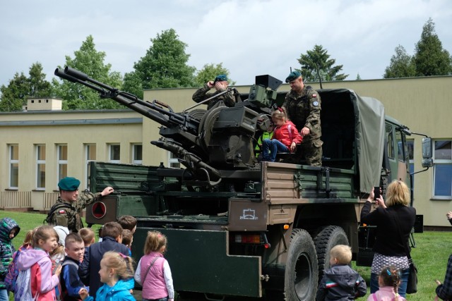 W piątek żołnierze świętowali 25-lecie utworzenia 1 Batalionu Czołgów w Żurawicy. Był uroczysty apel oraz piknik czołgisty.