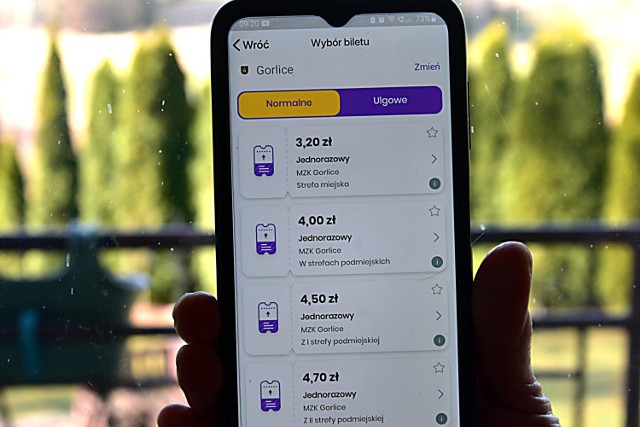 Żeby skorzystać z kursu autobusu Miejskiego Zakładu Komunikacyjnego, nie trzeba już kupować biletu u kierowcy. Bilet można łatwo i szybko nabyć przez dostępną już aplikację mPay