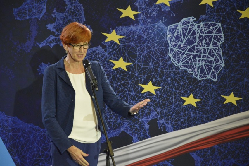 Wybory do Parlamentu Europejskiego 2019: Elżbieta Rafalska z mandatem do Europarlamentu? - Dajcie mi ochłonąć - mówi [GALERIA]