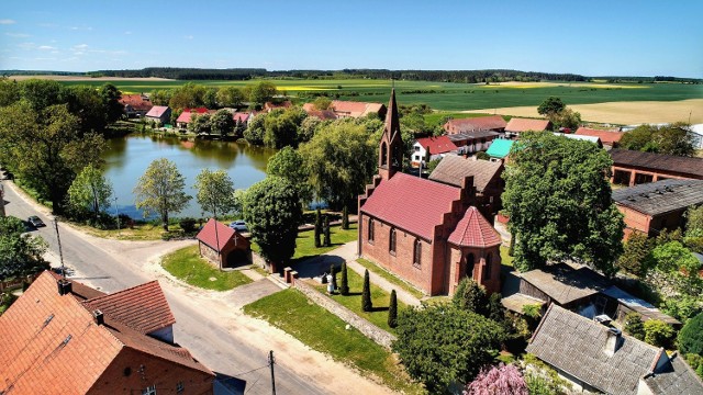 Opalewo, gmina Szczaniec, powiat świebodziński. Zdjęcia z lotu ptaka.