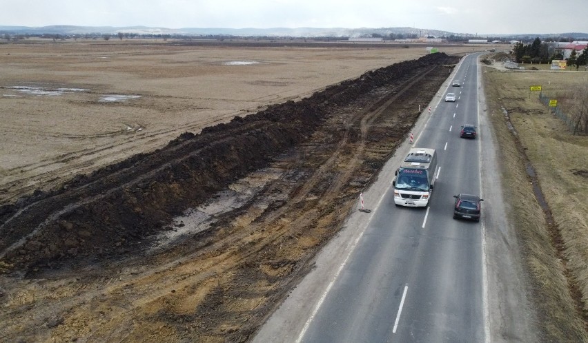 Remont drogi Przemyśl-Medyka. Zobacz zdjęcia z placu budowy