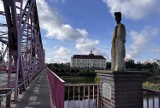 Głogowski Nepomucen. Co wiecie o rzeźbie przy różowym moście? WIDEO