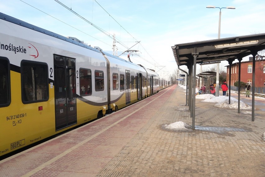 Paraliż kolei na Dolnym Śląsku. Duże opóźnienia pociągów w regionie wałbrzyskim przez awarię na dworcu Wrocław Główny
