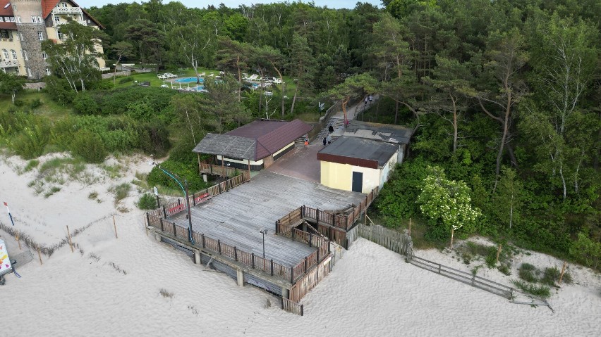 Jedna firma zgłosiła się do przetargu na przebudowę zejścia na plażę przy hotelu Neptun w Łebie