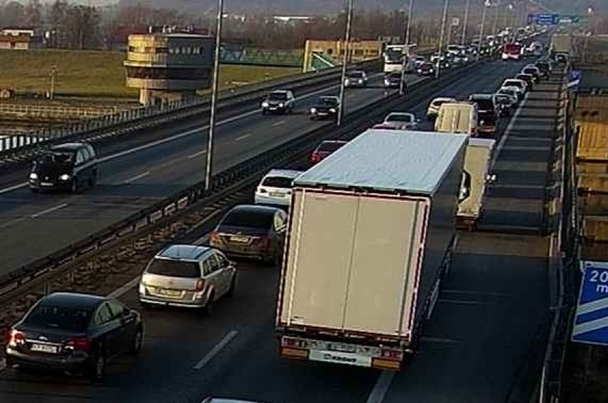 Wypadek na A4 w Krakowie