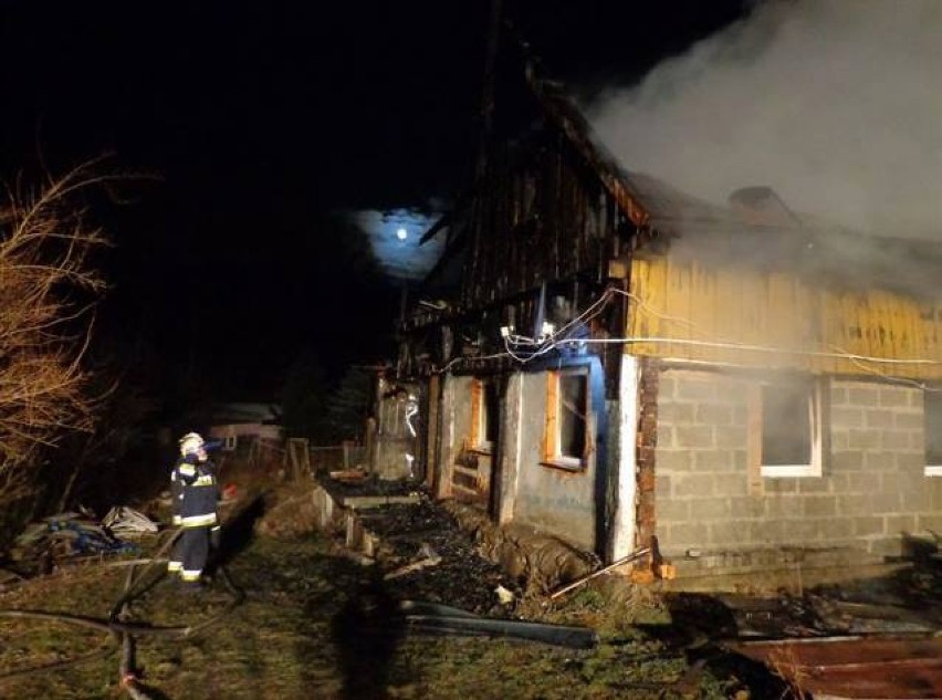 Pożar zniszczył dom i dobytek sześciosobowej rodziny