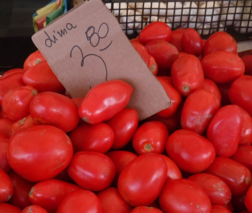Pomidory Lima kosztowały 3,80  za kilogram