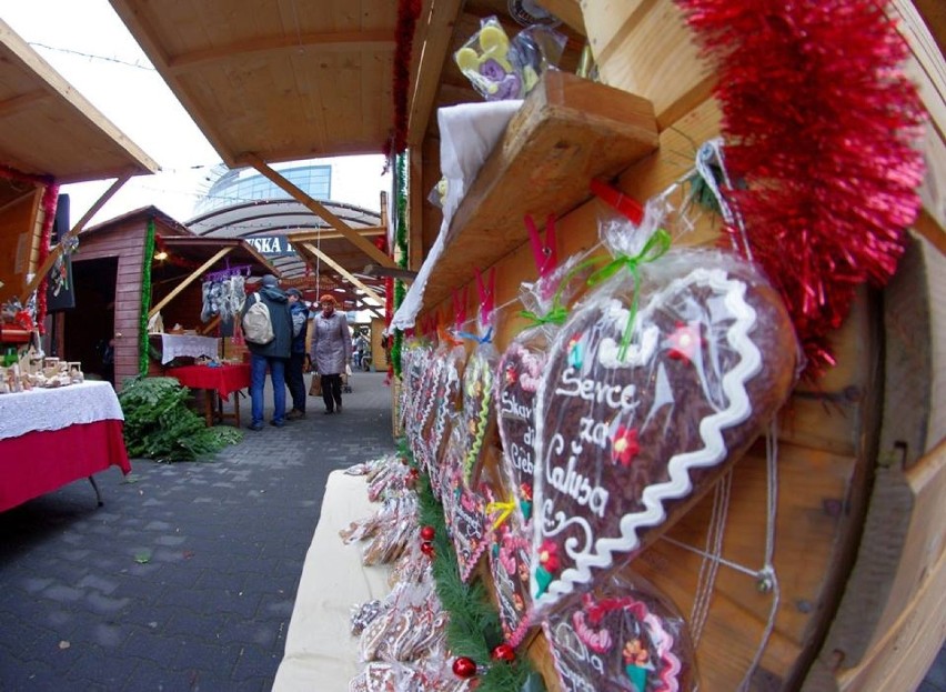 Sosnowiec: rozpoczął się jarmark bożonarodzeniowy na "Patelni" [ZDJĘCIA]