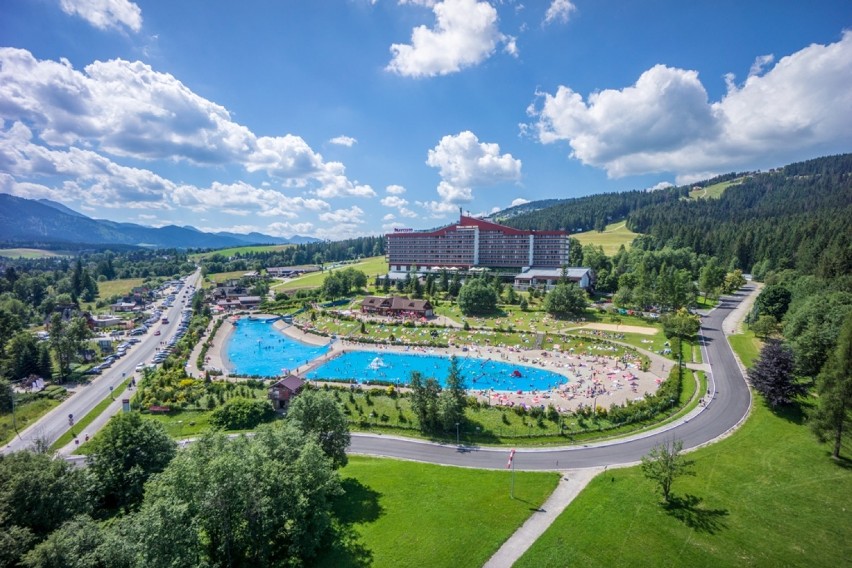 Z okien Hotelu Kasprowego rozciąga się przepiękny widok na...