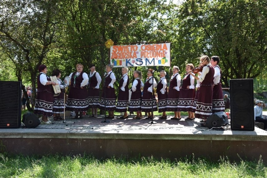 Kieleckie osiedle KSM Zagórska Południe świętowało. Seniorzy śpiewali piosenki