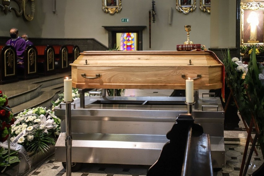 Pogrzeb ks. Eugeniusza Makulskiego - budowniczego Bazyliki w Licheniu [ZDJĘCIA]