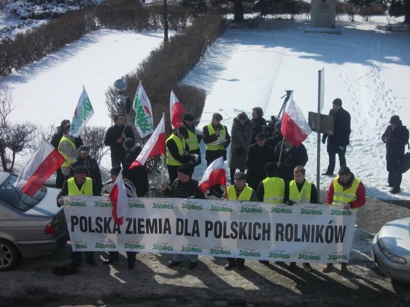 Protest rolników z powiatu płockiego [ZDJĘCIA]