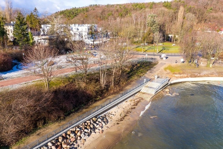 W czerwcu ruszają prace refulacyjne linii brzegowej w Gdyni Orłowie. Plaża powróci