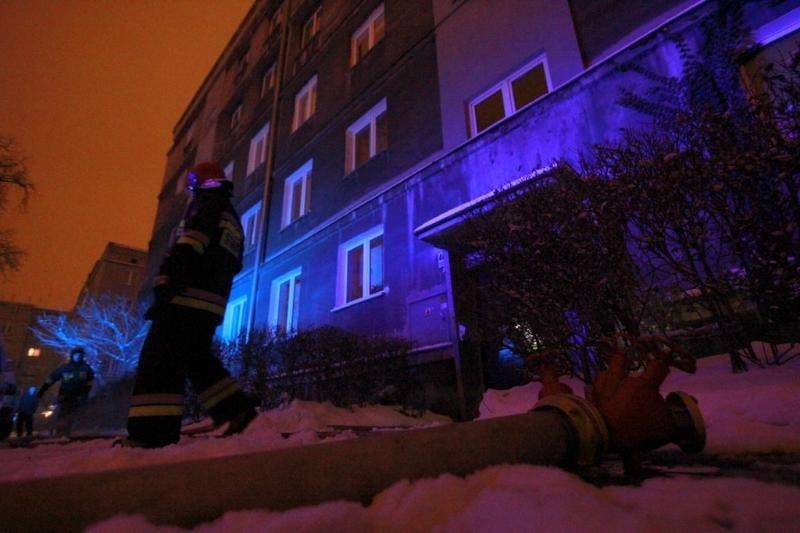 Wrocław: Pożar przy ul. Kościuszki. Płonęło mieszkanie na czwartym piętrze (ZDJĘCIA)