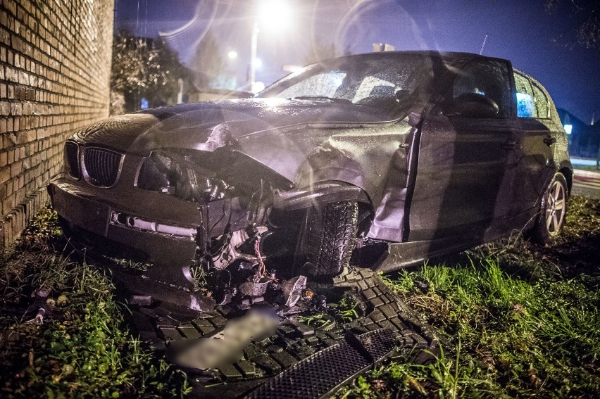 Wypadek BMW w Wilkowicach