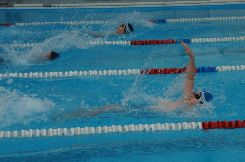 Na pływalni rywalizowali gimnazjaliści

ZOBACZ TEŻ: Polub...