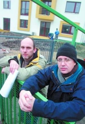 Rafał Pokitko i Piotr Nowik są przekonani, że wspólnota wygra sprawę przed sądem.   Fot. Tomasz Hołod