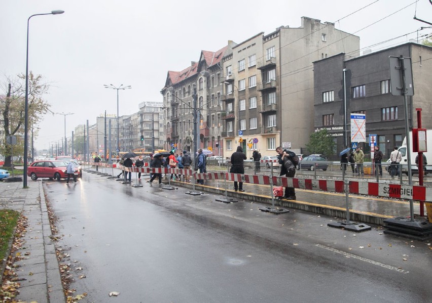 W weekend zamiast tramwajów linii 2, 3, 11 po al. Kościuszki...