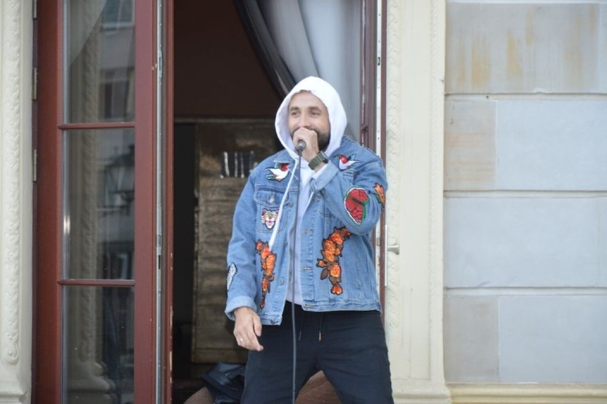 Raper Kolah w Skarżysku śpiewał o Bogu i mówił o problemie uzależnień. Zobacz zdjęcia 