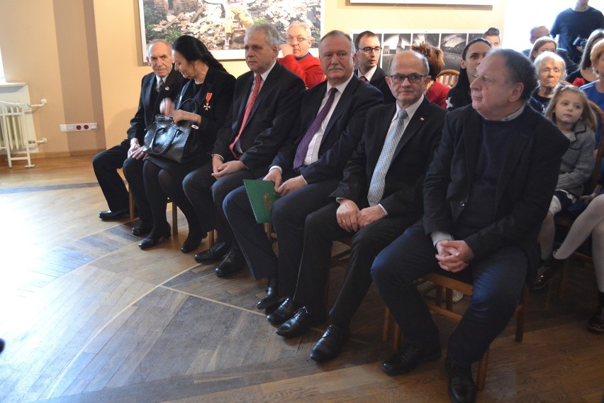 Częstochowa: Prezes IPN wręczył Krzyże Wolności i Solidarności działaczom opozycji [ZDJĘCIA]