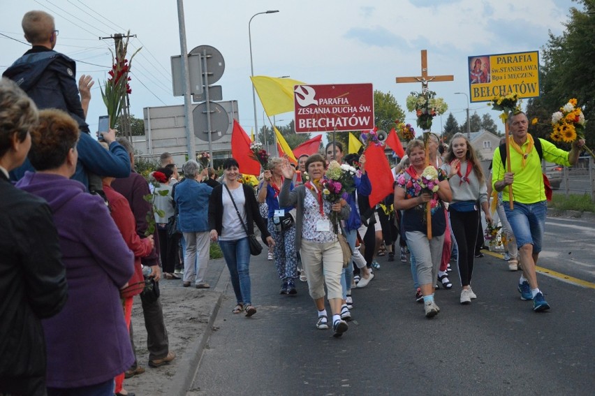 Bełchatowska pielgrzymka wróci pieszo. Pątnicy interweniowali u arcybiskupa