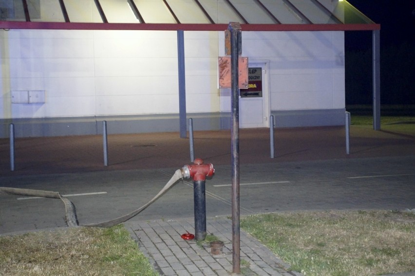 Ćwiczenia przeciw pożarowe w słupskim supermarkecie [zdjęcia]
