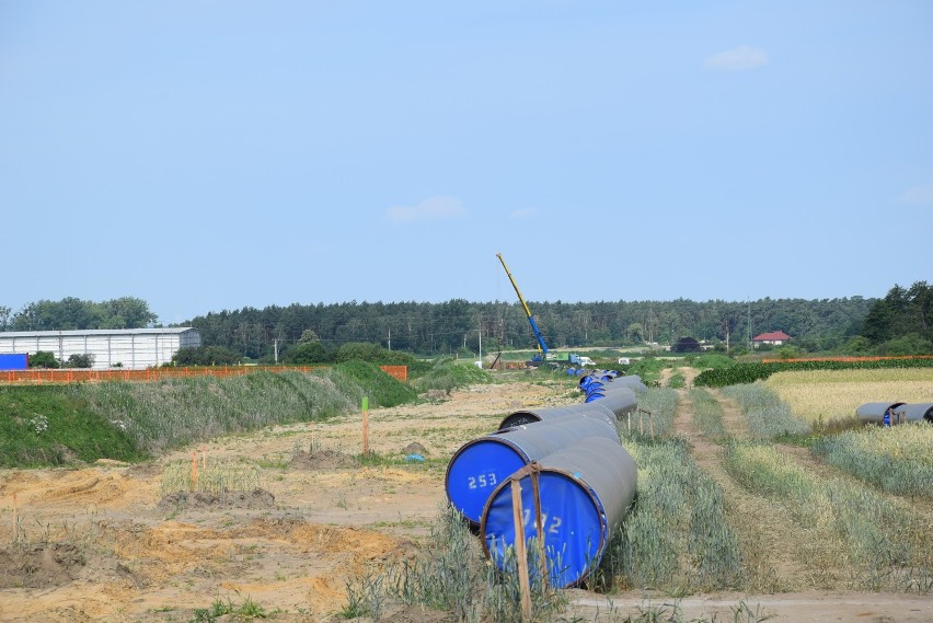 Przygotowują przeciski gazociągu pod drogami i torami [ZDJĘCIA]