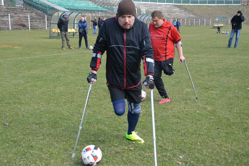 W Bytomiu powstał klub piłkarski dla osób niepełnosprawnych. Trenują na Szombierkach