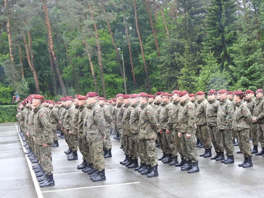 Żołnierze 25. Brygady obchodzili Dzień Weterana Działań Poza Granicami Państwa. Upamiętnili kolegów, którzy zginęli na misjach [ZDJĘCIA]