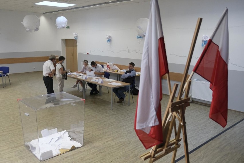 Znane są już wyniki ze wszystkich gmin w okolicach Torunia....