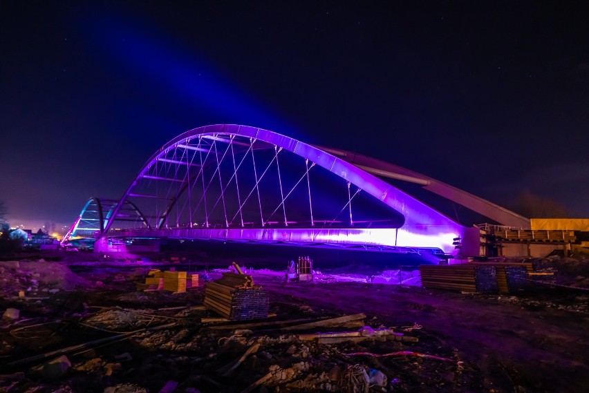 Nowy Sącz. Czy most heleński będzie oświetlony na kolorowo? [ZDJĘCIA]