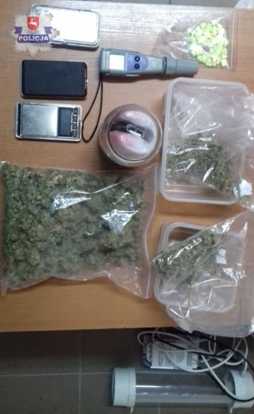 Kraśnik: Marihuana, tabletki ekstazy i broń u 26-letniego mieszkańca miasta